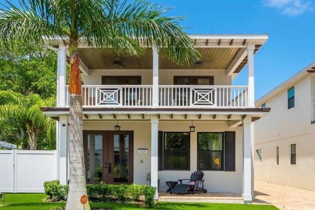 Beach-Town Pet-Friendly Downtown Home @ 10 Acre Park-629 Sarasota Bagian luar foto